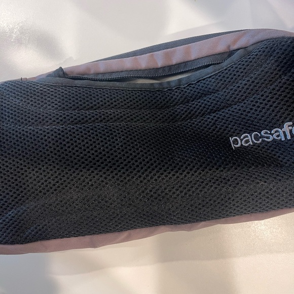 PACSAFE Crossbody Antitheft Travel bag - Picture 4 of 10
